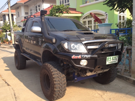 ขายรถวีโก้สีดำยกสูง