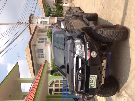 ขายรถวีโก้สีดำยกสูง