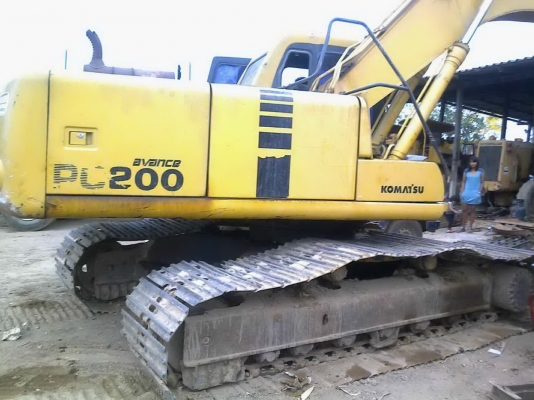 ขายรถแบคโฮ KOMATSU pc 200-6เครื่องKOMATSUเอกสารพร้อมไฟฟ้าครบ ขายรถแบคโฮ KOMATSU pc 200-6เครื่องKOMATSUเอกสารพร้อมไฟฟ้าครบ