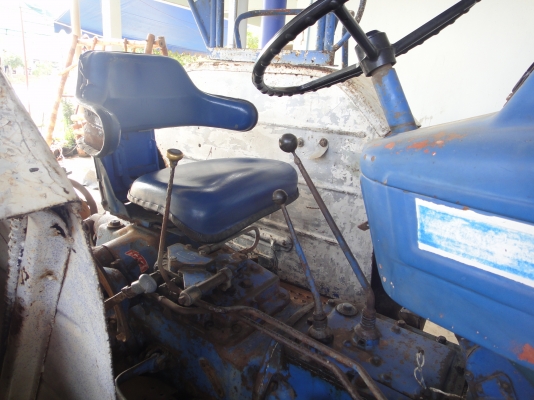 ฟอร์ด-5000 77แรง เรื่องฟิตใหม่ ผาน7+ใบดัน พร้อมทะเบียนโอน((086-2126921))