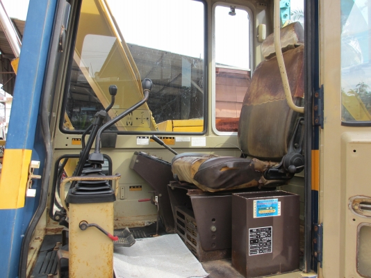 PC60-5 รถนอกสภาพสวย ระบบดี PC60-5 รถนอกสภาพสวย ระบบดี