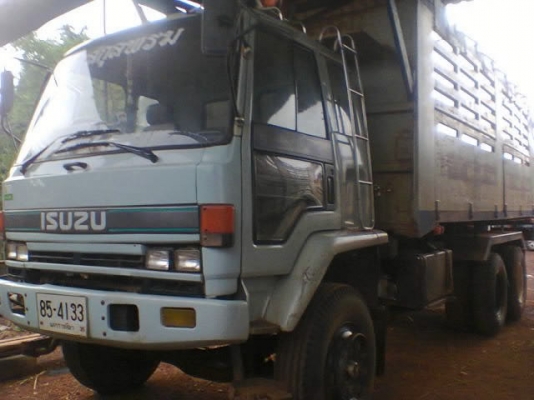 ISUZU  240  นางฟ้าหัวขาว  แม่เดี่ยว  กระบะดั้มกึ่งเกษตร