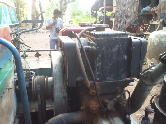 ขายครับเครื่องยนต์ คูโบต้า 15 แรงม้า ครับ สภาพพร้อมใช้ครับ อยู่ที่ อ.จักราช จว.โคราช ครับ