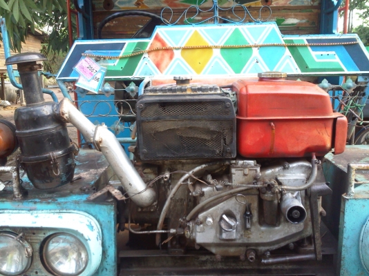 ขายครับเครื่องยนต์ คูโบต้า 15 แรงม้า ครับ สภาพพร้อมใช้ครับ อยู่ที่ อ.จักราช จว.โคราช ครับ