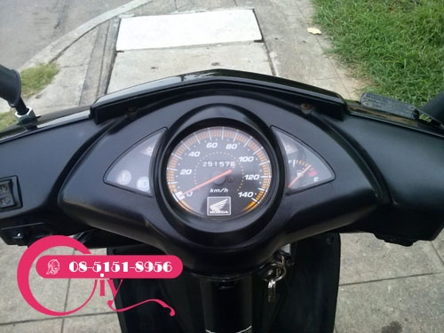 CLICK ปี 49 ชุดสีสวยๆ ภาษีเครื่องดี สายพาน-เฟืองปกติ เล่มเอกสารครบ