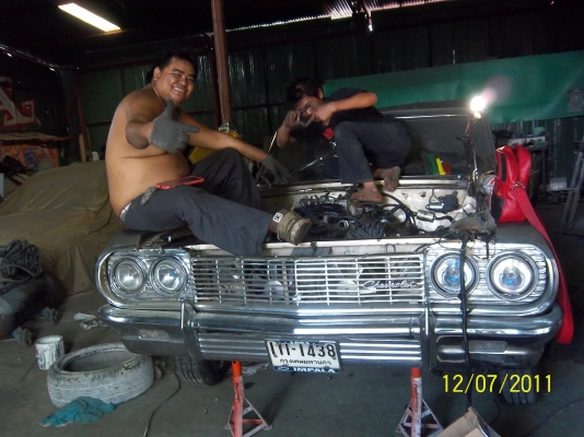 รับสมัครช่างเคาะ ปะ ผุรถยนต์ด่วน!!!!  อู่รถยนต์บนถนนพหลโยธิน 48 แยก 52   มีที่พักอาศัย-น้ำ-ไฟฟ้า ฟรี...  เงินเดือนวันละ 500 - 600 บาท &hellip;สนใจติดต่อ 081-4579243 เจมส์ , 088-5852543 ดาว