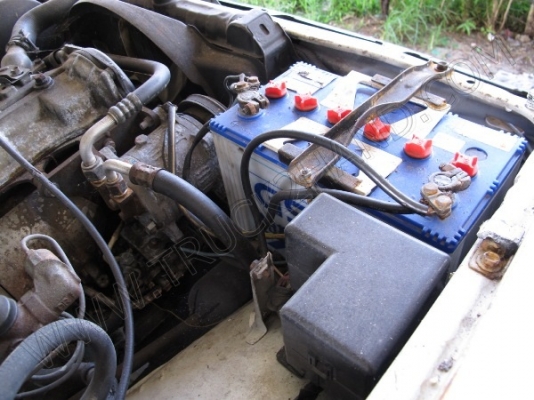 รถกระบะ ยี่ห้อ TOYOTA ขับเคลื่อน 4 ล้อ 2 เพลา