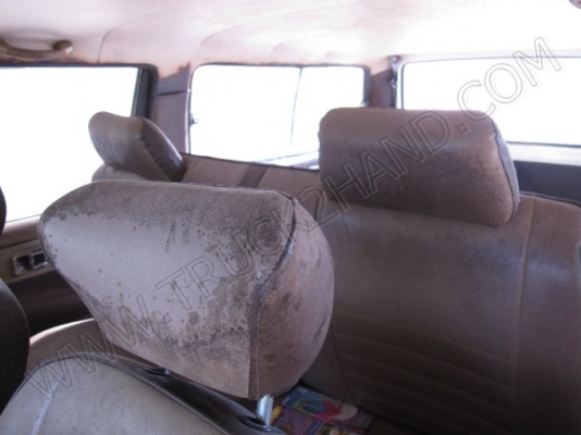 รถกระบะ ยี่ห้อ TOYOTA ขับเคลื่อน 4 ล้อ 2 เพลา