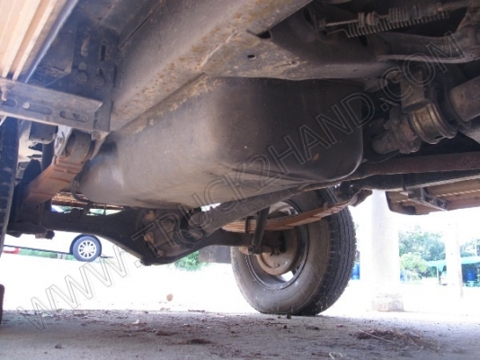 รถกระบะ ยี่ห้อ TOYOTA ขับเคลื่อน 4 ล้อ 2 เพลา