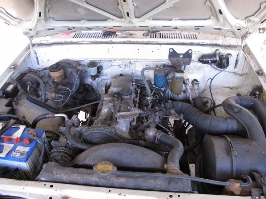 รถกระบะ ยี่ห้อ TOYOTA ขับเคลื่อน 4 ล้อ 2 เพลา