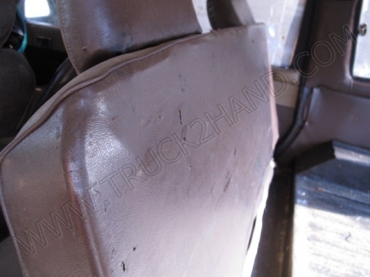 รถกระบะ ยี่ห้อ TOYOTA ขับเคลื่อน 4 ล้อ 2 เพลา