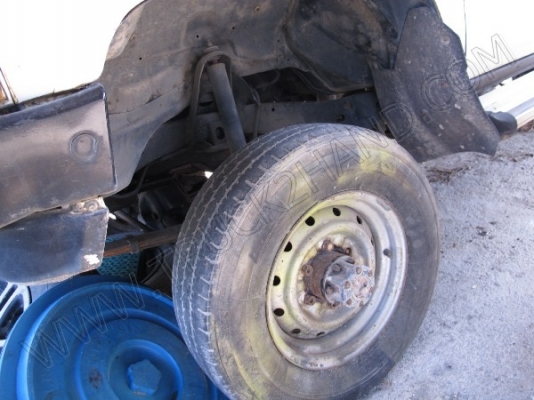 รถกระบะ ยี่ห้อ TOYOTA ขับเคลื่อน 4 ล้อ 2 เพลา