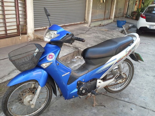 wave 125 s ไฟเลี้ยวบังลม ปี 49 กุญแจใหญ่ รถบ้าน เดิมๆ เครื่องเงียบ เอกสารครบ wave 125 s ไฟเลี้ยวบังลม ปี 49 กุญแจใหญ่ รถบ้าน เดิมๆ เครื่องเงียบ เอกสารครบ