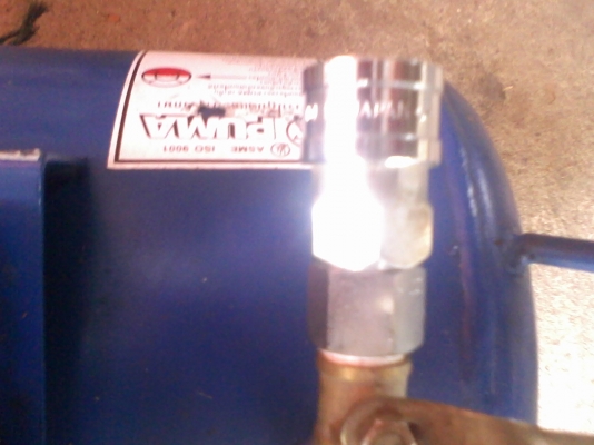 ปั้มลม พูมา เดิมๆ สภาพ 90 \%เป็นของพูมาครับหัวเดียวมอเตอร์ 1/4  แรง   สภาพ 90 เปอร์เซนต์ครับ  ใช้ไม่กี่ครั้งครับ