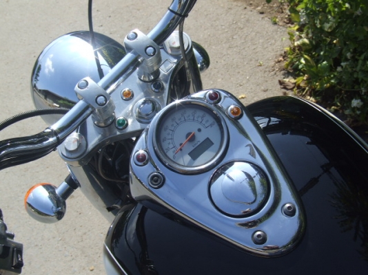 ขาย SHADOW classic 400 ปี2000 ประกอบเก็บงานใหม่ ลายฟินิกซ์ <<สรรพสามิต>> ขาย SHADOW classic 400 ปี2000 ประกอบเก็บงานใหม่ ลายฟินิกซ์ <<สรรพสามิต>>