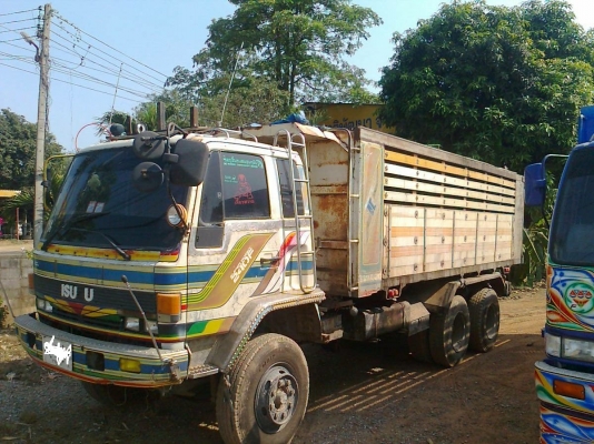 ขายISUZU ดั๊มวางเครื่องP11 320แรงม้า กระบะเนียม สภาพสวยพร้อมใช้ จัดแนนซ์ให้ 1,100,000ติดต่อได้ที่ คุณอ๊อฟ พิจิตร 086-737-9991