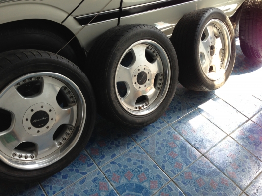 W work ขอบ17 พร้อมยาง 245/50 สภาพดี W work ขอบ17 พร้อมยาง 245/50 สภาพดี