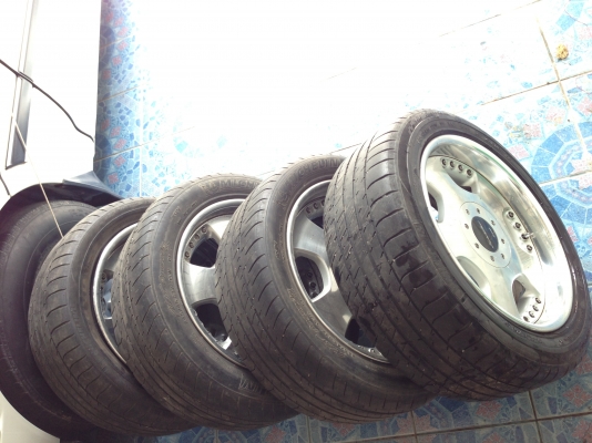 W work ขอบ17 พร้อมยาง 245/50 สภาพดี W work ขอบ17 พร้อมยาง 245/50 สภาพดี