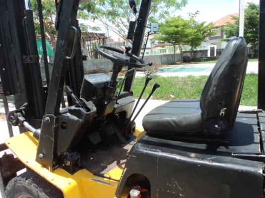 ขายฟอร์คลิฟท์ นิสสัน 2.5 ตัน ดีเซล เครื่อง TD27  081-3535-948