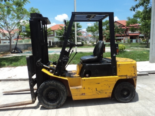 ขายฟอร์คลิฟท์ นิสสัน 2.5 ตัน ดีเซล เครื่อง TD27  081-3535-948