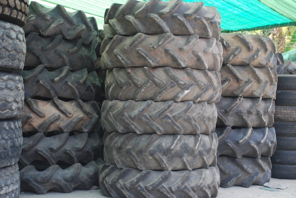 กะทะล้อแทรคเตอร์(รถไถ) ยางใหม่ ราคาถูก คูโบต้า ฟอร์ด จอนเดียร์ กะทะล้อแทรคเตอร์(รถไถ) ยางใหม่ ราคาถูก คูโบต้า ฟอร์ด จอนเดียร์