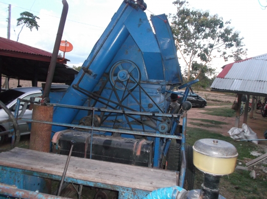 ขาย!! รถนวดข้าว ขาย!! รถนวดข้าว