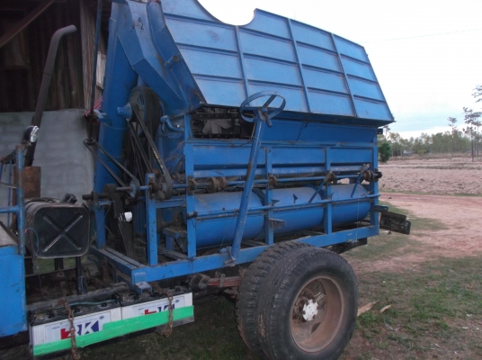 ขาย!! รถนวดข้าว ขาย!! รถนวดข้าว