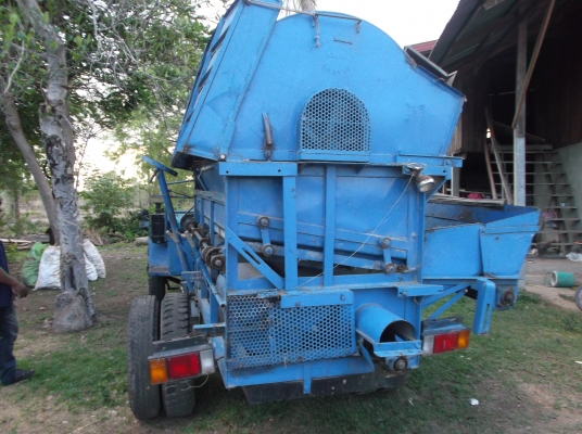 ขาย!! รถนวดข้าว