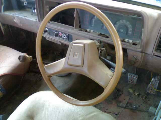 isuzu KB2200 ใส่กะบะลอย (ไม้)