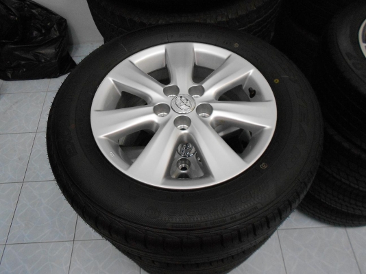 ขายล้อแม็ก toyota altis ขอบ 15 พร้อมยางป้ายแดงปี 13/เทิร์นได้-ใส่ฟรีค่ะ