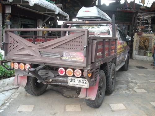 ขายด่วน TOYOTA VIGO 6ล้อ สุดยอดนวัตกรรม จาก บริษัท EXO4x4 คันนี้