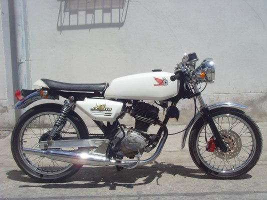 ขาย/แลก Hondaคาเฟ่ 125cc.สภาพงามๆพร้อมออกทริป ราคา 15900 บาท