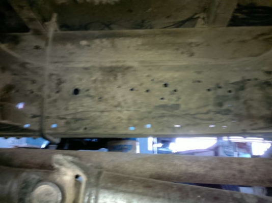 รถนิสสัน 6 ล้อ รั่ว 175 แรงม้า  สนใจติดต่อ 081 - 6079515