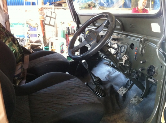 ขาย jeep เดิมๆสวยจัดจ้านแบบจบๆ ทะเบียนโอน