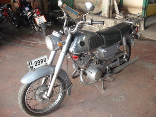 ขาย SUZUKI K125  2ท่อ 125CC มีเล่มแต่ไม่ได้ต่อทะเบียน