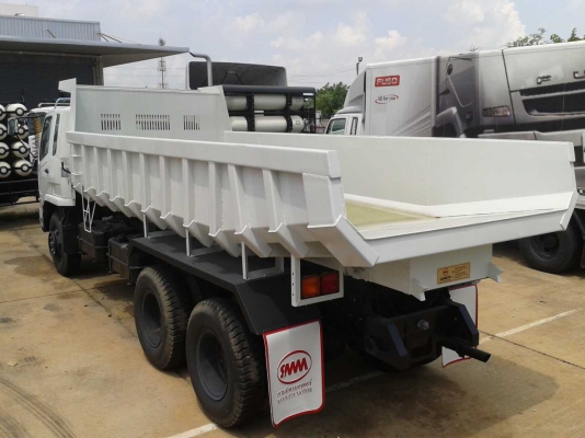 รถบรรทุกฟูโซ่สิบล้อดั้มพ์หางแมงป่องสามมิตร พร้อมส่งมอบ