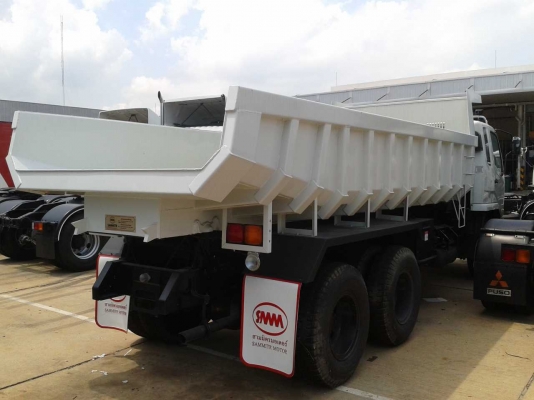 รถบรรทุกฟูโซ่สิบล้อดั้มพ์หางแมงป่องสามมิตร พร้อมส่งมอบ