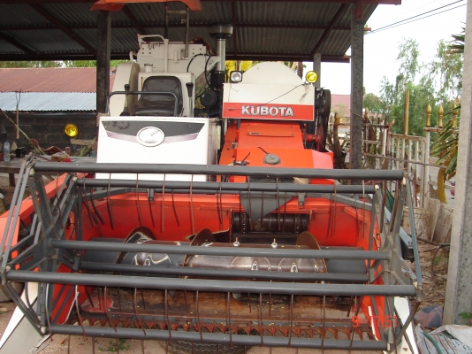 ขายรถเกี่ยวคูโบต้า dc 60