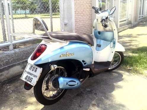 ขายมอเตอร์ไซค์ scoopy-i สีฟ้า ปลายปี2010