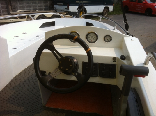 ขาย speed boat 15.6 ฟุต เครื่อง yamaha 50 แรง 2 จังหวะ