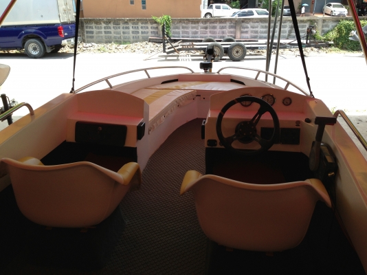 ขาย speed boat 15.6 ฟุต เครื่อง yamaha 50 แรง 2 จังหวะ