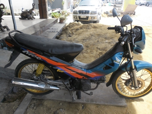 ขายถูกnice110รถบ้านเครื่องดีภายนอกพอใด้ภาษีขาด3ปี