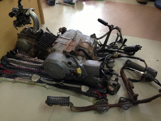 ขายเครื่องดรีม100 สภาพใช้งานได้ตามปกติ ราคา 4300 บาท มารับเองลดได้ครับ อุปกรณ์มาตามภาพนะครับ ชุดไฟ+คาบู+พักเเท้า+สวิตชฺเเฮนด์ ขายเครื่องดรีม100 สภาพใช้งานได้ตามปกติ ราคา 4300 บาท มารับเองลดได้ครับ อุปกรณ์มาตามภาพนะครับ ชุดไฟ+คาบู+พักเเท้า+สวิตชฺเเฮนด์