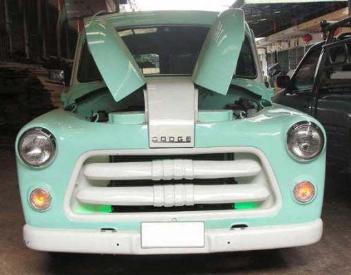 ขาย dodge van สีเขียวน้ำทะเล ขาย dodge van สีเขียวน้ำทะเล