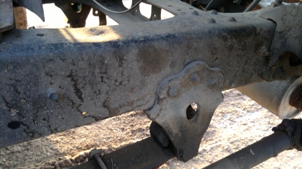 ขายรถน้ำ6 ล้อ 7500ลิตร HINO ปี37  ใช้ปั้มปั่นสเปร์ดูด-ฉีดในตัว