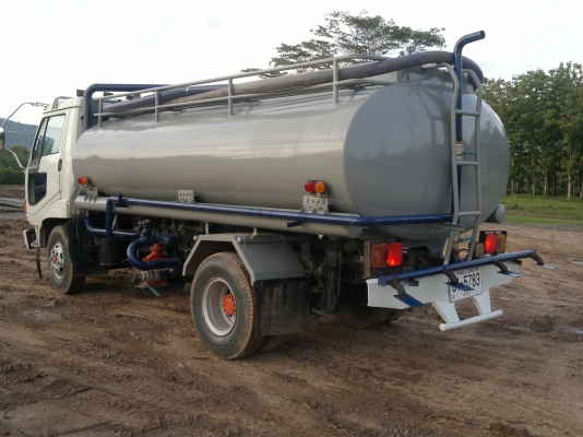 ขายรถน้ำ6 ล้อ 7500ลิตร HINO ปี37  ใช้ปั้มปั่นสเปร์ดูด-ฉีดในตัว