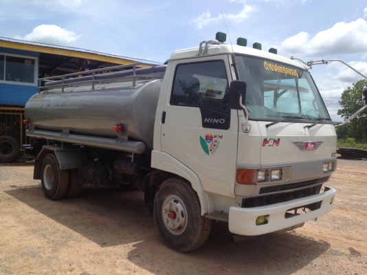 ขายรถน้ำ6 ล้อ 7500ลิตร HINO ปี37  ใช้ปั้มปั่นสเปร์ดูด-ฉีดในตัว