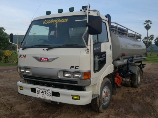 ขายรถน้ำ6 ล้อ 7500ลิตร HINO ปี37  ใช้ปั้มปั่นสเปร์ดูด-ฉีดในตัว