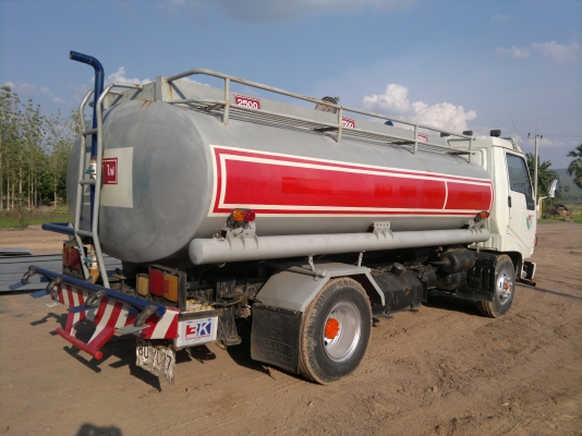 ขายรถน้ำ6 ล้อ 7500ลิตร HINO ปี37  ใช้ปั้มปั่นสเปร์ดูด-ฉีดในตัว