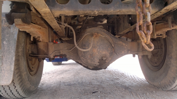 ขายรถน้ำ6 ล้อ 7500ลิตร HINO ปี37  ใช้ปั้มปั่นสเปร์ดูด-ฉีดในตัว